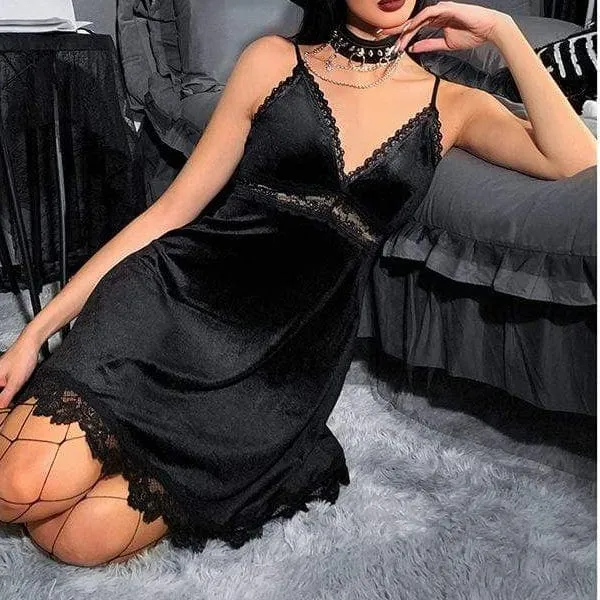 Women's Gothic Plunging Lace Splice Slip Dress